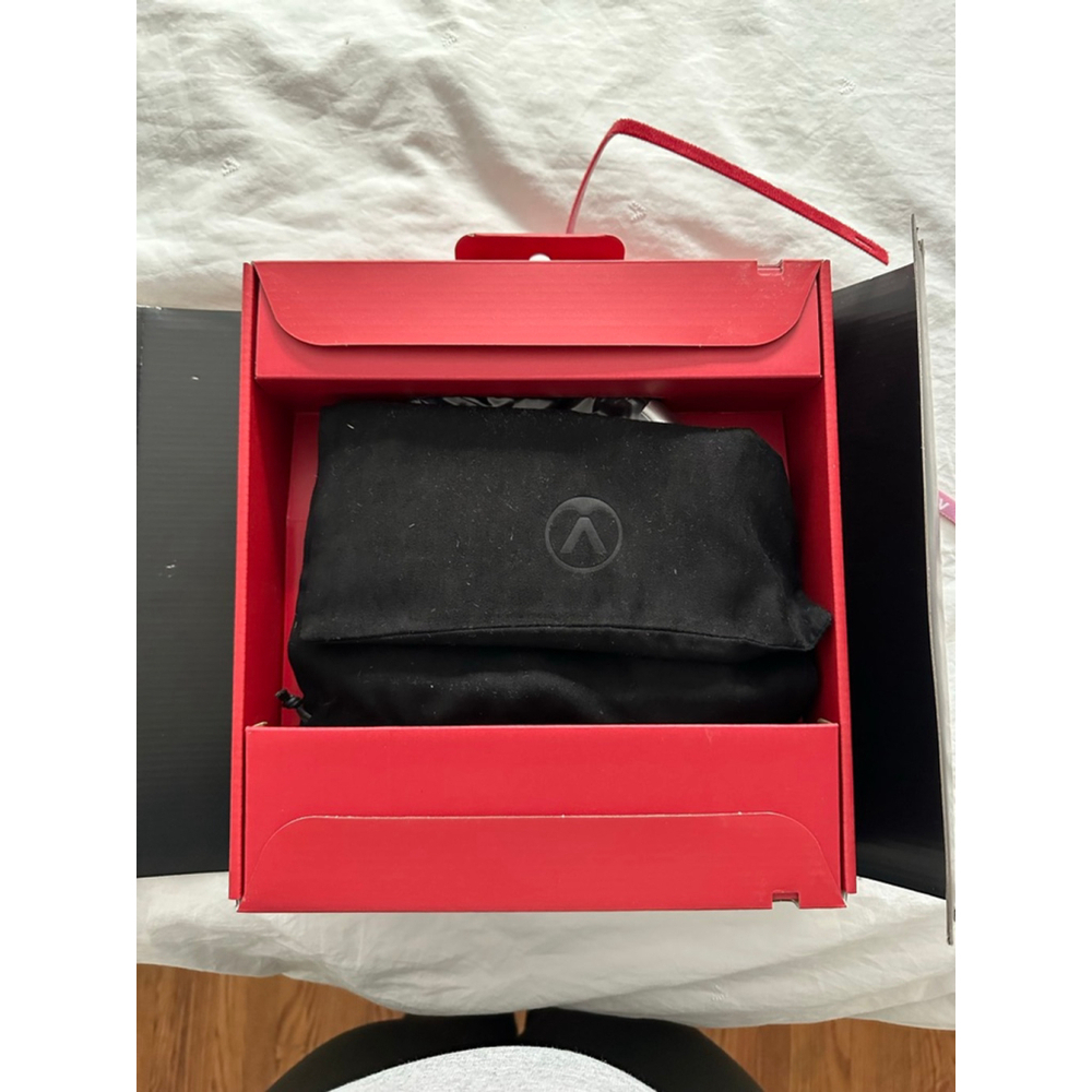 Austrian Audio Hi-X15 Over-Ear Headphones in Black and Red, One Size - Picture 4 of 5